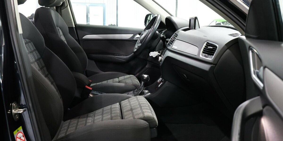 Audi Q3 2.0 TFSI QUATTRO SPORT / NAVI+KAMERA / ALLRAD 97.000 km 14.533 &euro; Hamm 59077