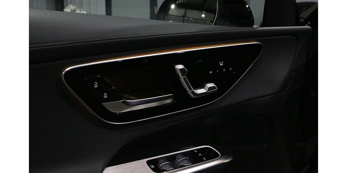 Mercedes-Benz GLC 300 de 4Matic AMG-LINE SPORT PANORAMA, LASER 90.000 km 52.333 &euro; Hamm 59077