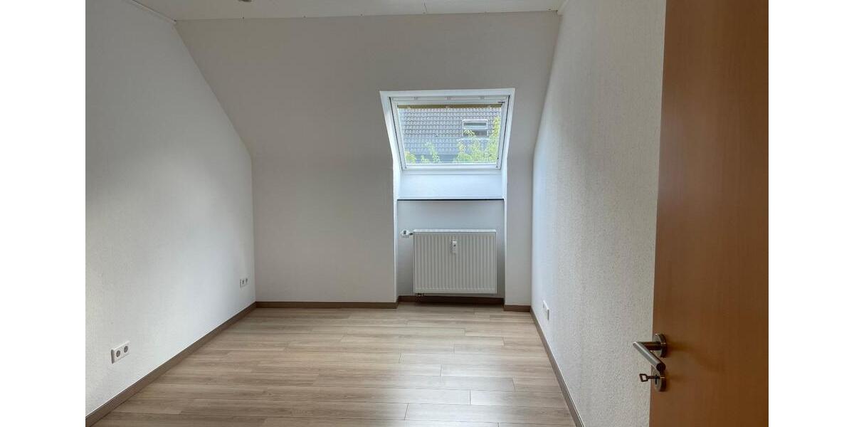 Dachgeschoßwohnung Menden (Sauerland) Bösperde - 4 Zimmer, 95 m&sup2;, 895&euro; | Angebot:25932992