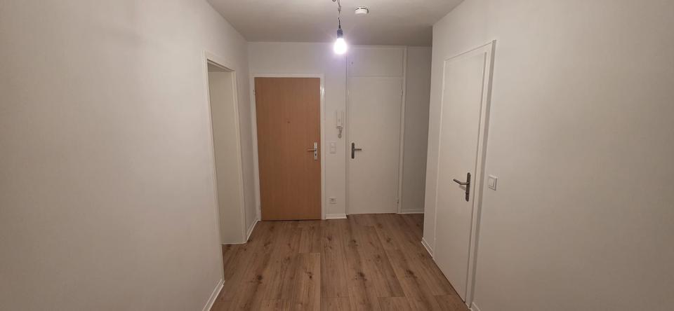 Etagenwohnung Lünen - 3 Zimmer, 72 m&sup2;, 610&euro; | Angebot:26660205