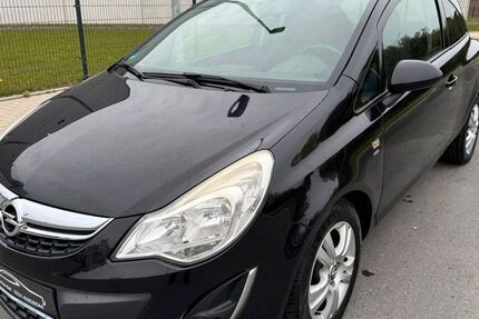Opel Corsa 191.500 km 2.699 &euro; Lünen 44536
