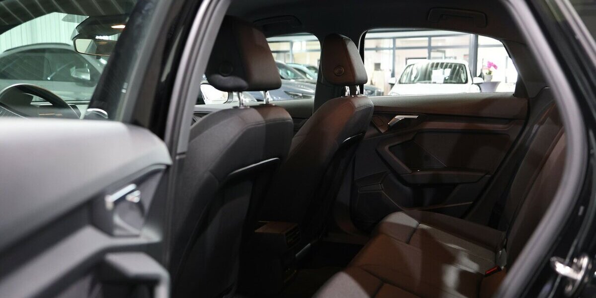 Audi A3 LIMOUSINE 35 TFSI BUSINESS BLACK LED,ACC+LANE 16.000 km 25.333 &euro; Hamm 59077