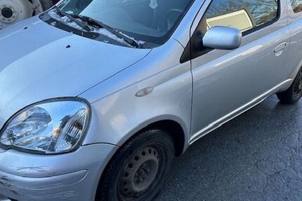 Toyota Yaris 181.888 km 799 &euro; Welver 59514