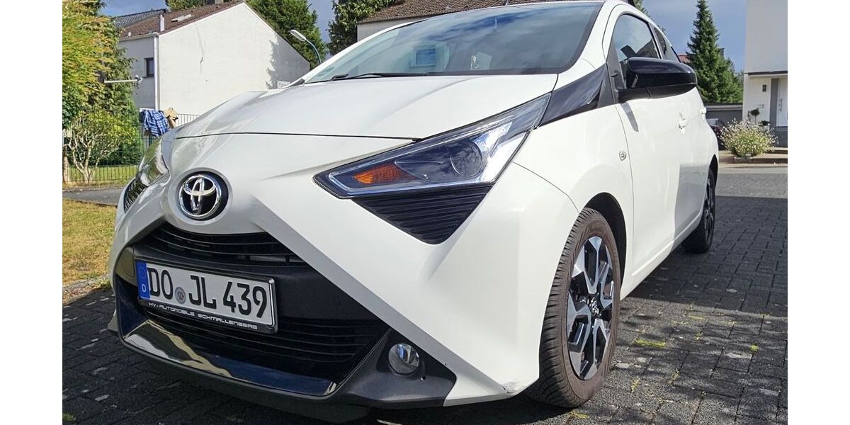 Toyota Aygo (X) 85.000 km 8.599 &euro; Bergkamen 59192