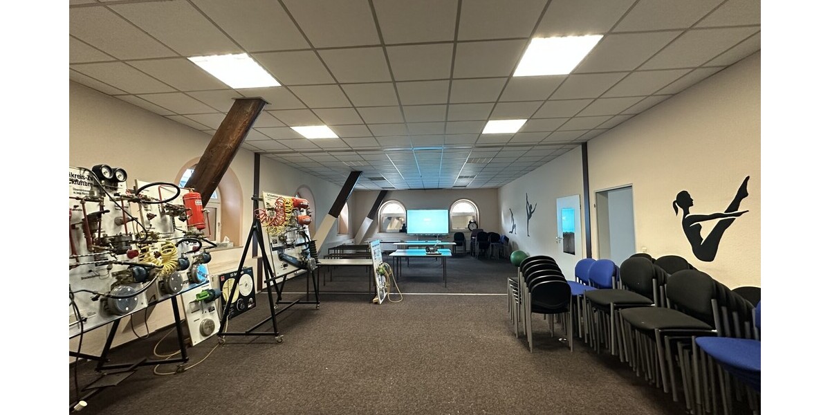 Attraktive Fahrschulfläche in Top-Lage von Dortmund-Brackel - Gewerbeobjekt Dortmund / Brackel Brackel | Angebot:26057671