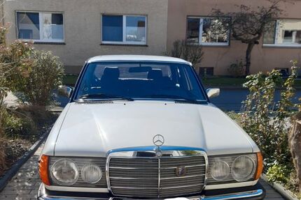 Mercedes-Benz E 230 183.000 km 9.000 &euro; Lünen 44536