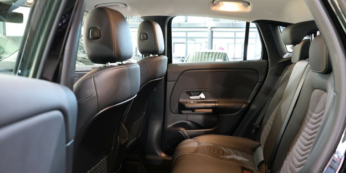 Mercedes-Benz GLA 180 ADVANCED SPORT / LEDER, LED, WIDESCREEN 7.000 km 33.444 &euro; Hamm 59077