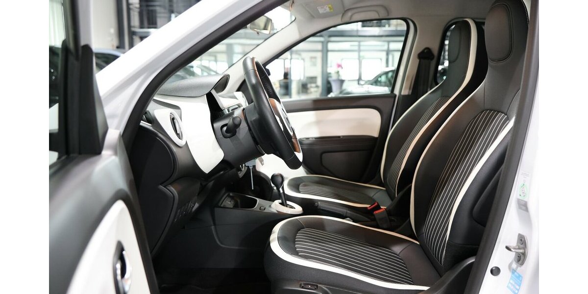 Renault Twingo TECHNO ELECTRIC SPURHALTE, LEDER, KAMERA 10.000 km 13.991 &euro; Hamm 59077