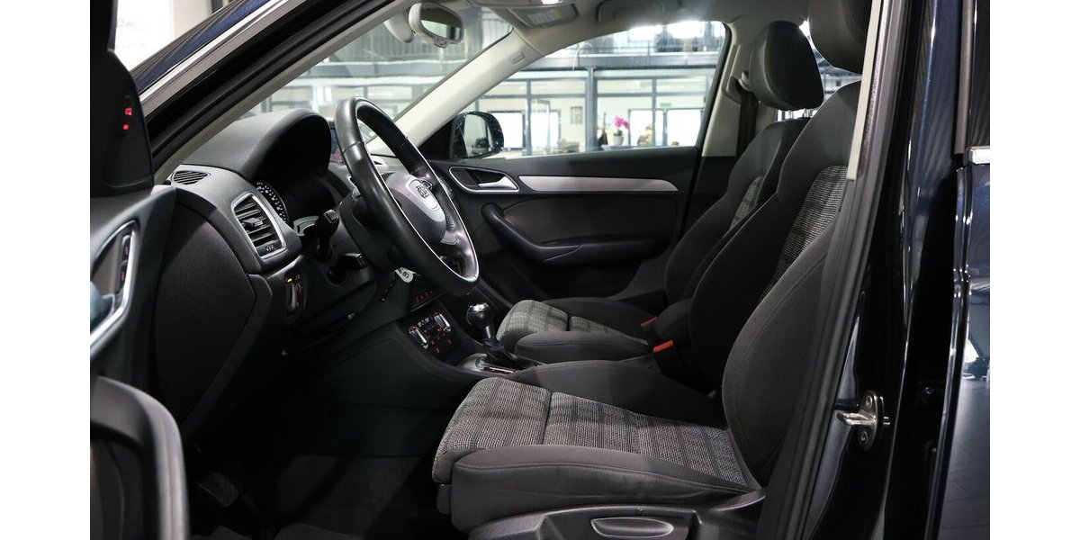 Audi Q3 2.0 TFSI QUATTRO SPORT / NAVI+KAMERA / ALLRAD 97.000 km 14.533 &euro; Hamm 59077