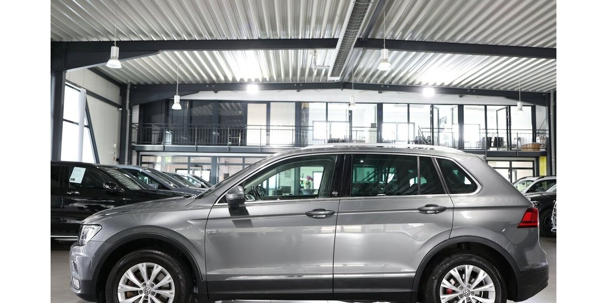 VW Tiguan 2.0 TSI DSG 4M SOUND / PANORAMA / LED 128.000 km 18.111 &euro; Hamm 59077