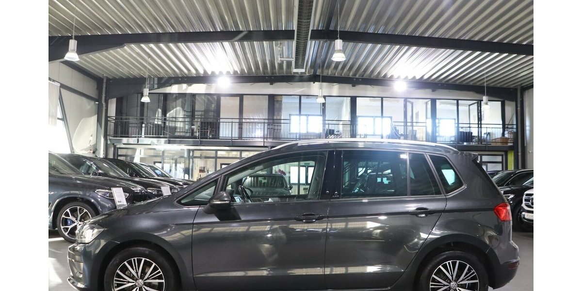 VW Golf Sportsvan 1.4 TSI ALLSTAR / XENON, NAVI-DM 119.000 km 12.444 &euro; Hamm 59077