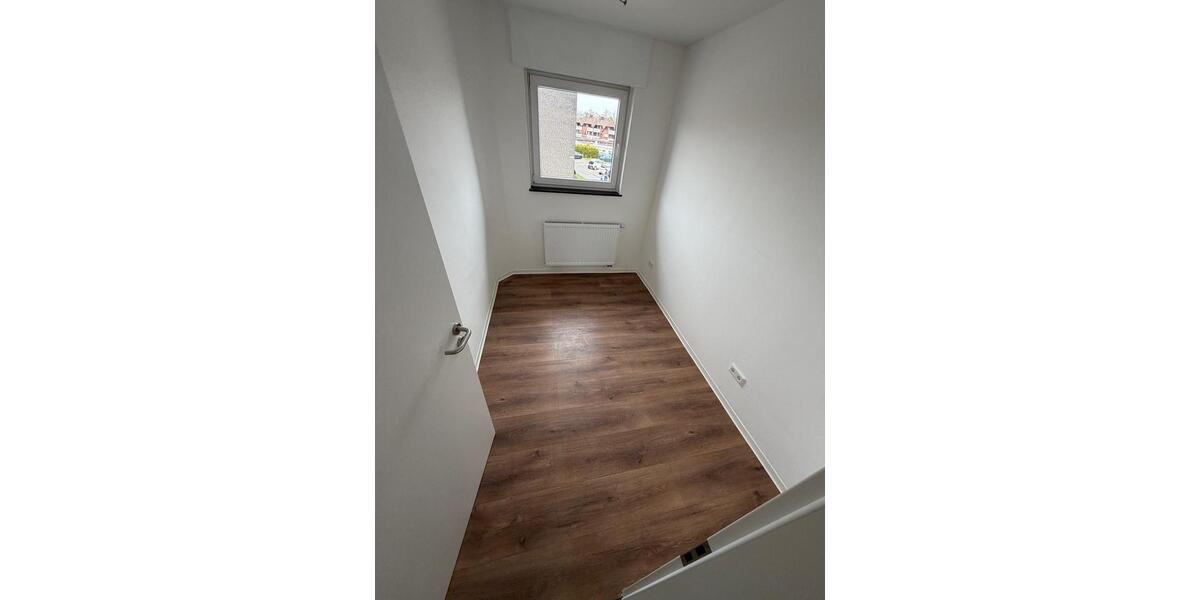 Erdgeschoßwohnung Hamm Bockum - 4 Zimmer, 80 m&sup2;, 950&euro; | Angebot:26131955