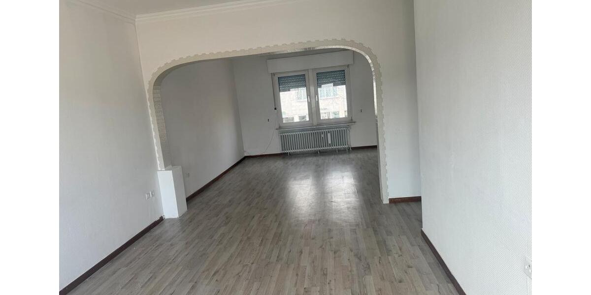 Erdgeschoßwohnung Iserlohn - 4 Zimmer, 130 m&sup2;, 1.370&euro; | Angebot:25855856