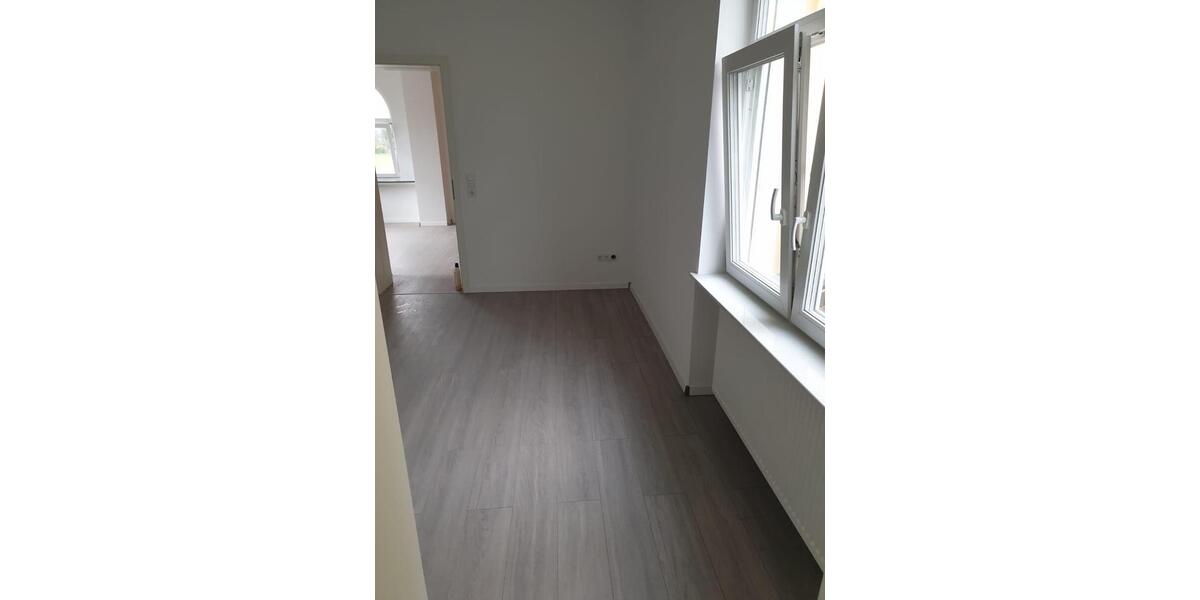 Erdgeschoßwohnung Dortmund Brackel - 6 Zimmer, 135 m&sup2;, 1.200&euro; | Angebot:22788276
