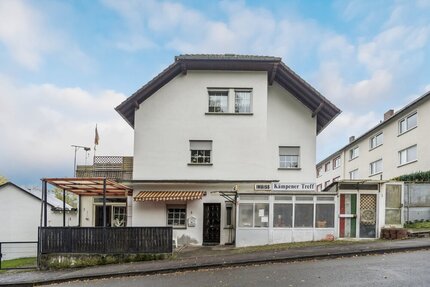 Mehrfamilienhaus mit fünf Wohneinheiten & Imbiss in Arnsberg–Gierskampen - Haus Arnsberg Obereimer | Angebot:25232860
