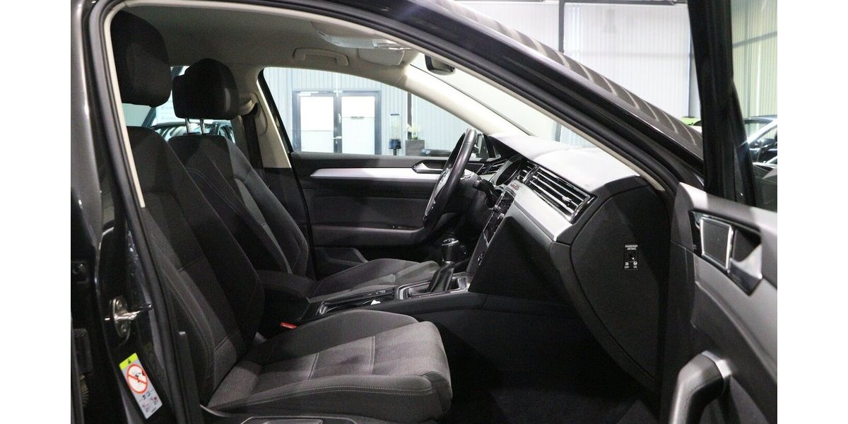 VW Passat 1.4 TSI Comfortline NAVI-DM+APPLE+ANDROID 159.000 km 12.444 &euro; Hamm 59077