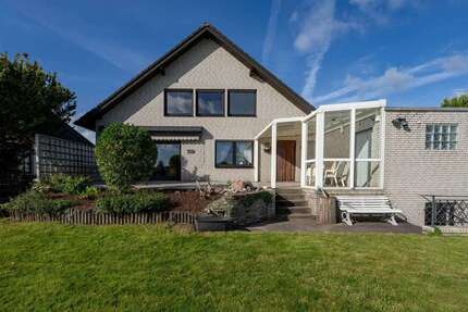 Haus Lünen Brambauer - 6 Zimmer, 219 m&sup2;, 529.000&euro; | Angebot:27656126