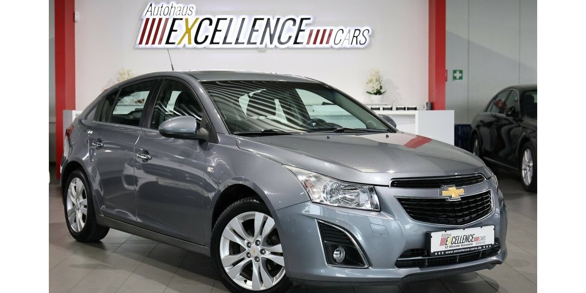Chevrolet Cruze HATCHBACK 1.4 LTZ / SCHIEBEDACH,LEDER,NAVI 128.000 km 5.881 &euro; Hamm 59077