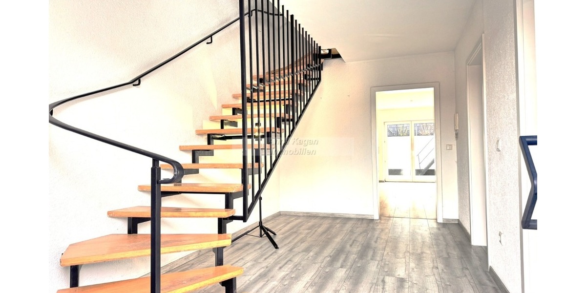 Gepflegte Doppelhaushälfte mit Loggia und Garten in Dortmund Loh - Doppelhaushälfte Dortmund Loh | Angebot:24345237