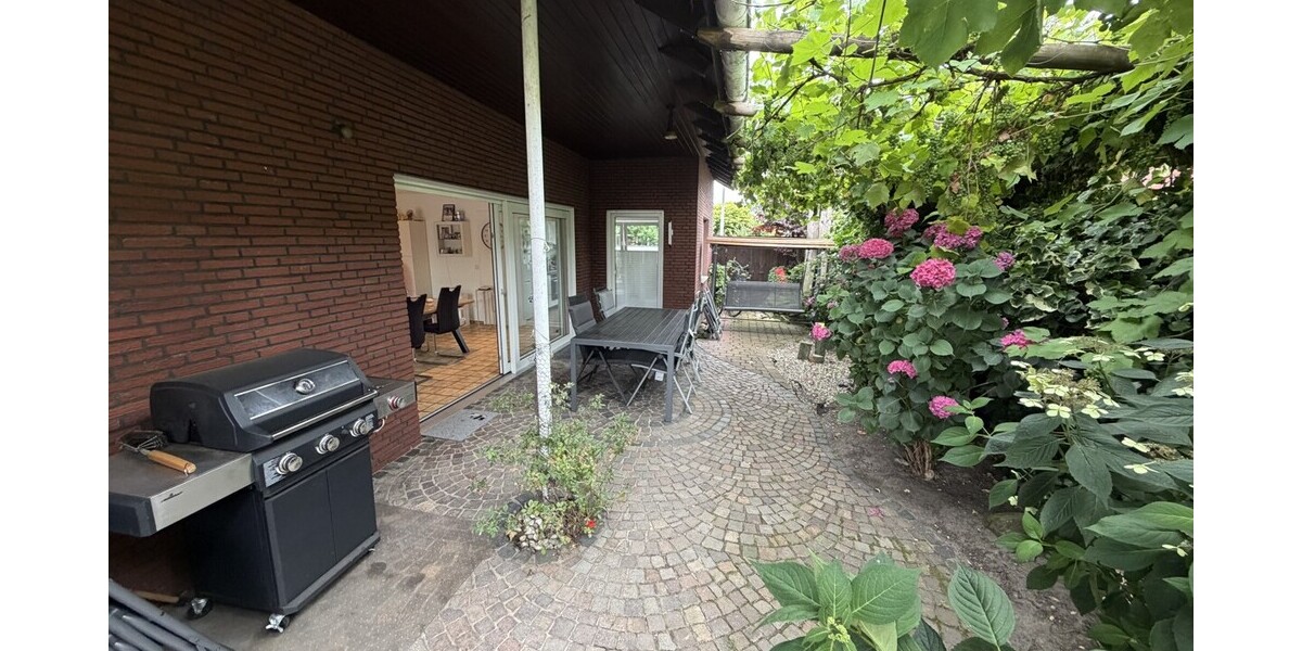 Albersloh: Zweifamilienhaus in ruhiger und gewachsener Wohnlage - Zweifamilienhaus Sendenhorst / Albersloh Albersloh | Angebot:27165044