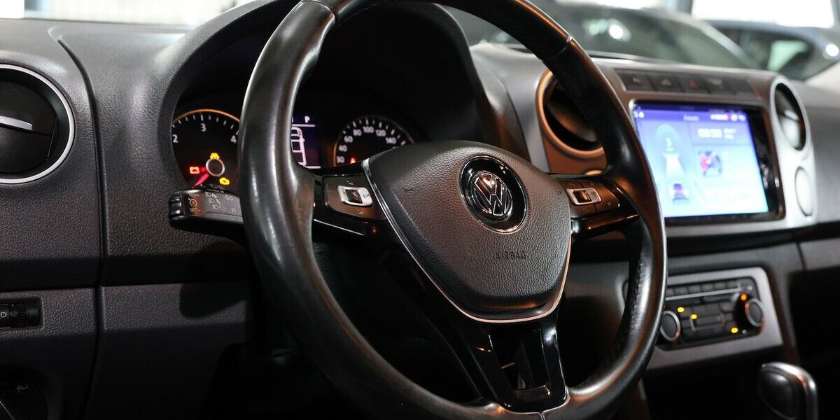 VW Amarok 2.0 TDI DSG HIGHLINE DC 4M / XENON, AHK 177.000 km 19.999 &euro; Hamm 59077