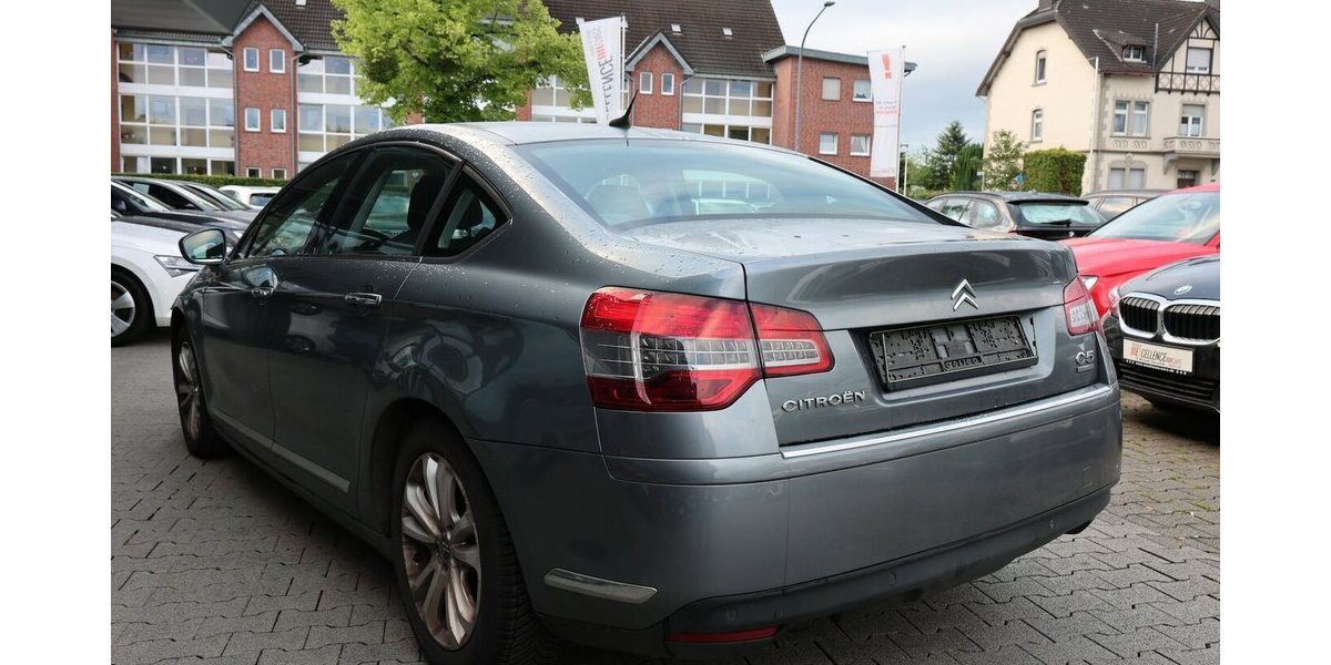 Citroen C5 2.0 HDI EXCLUSIVE / LEDER / NAVI+ 180.000 km 2.902 &euro; Hamm 59077