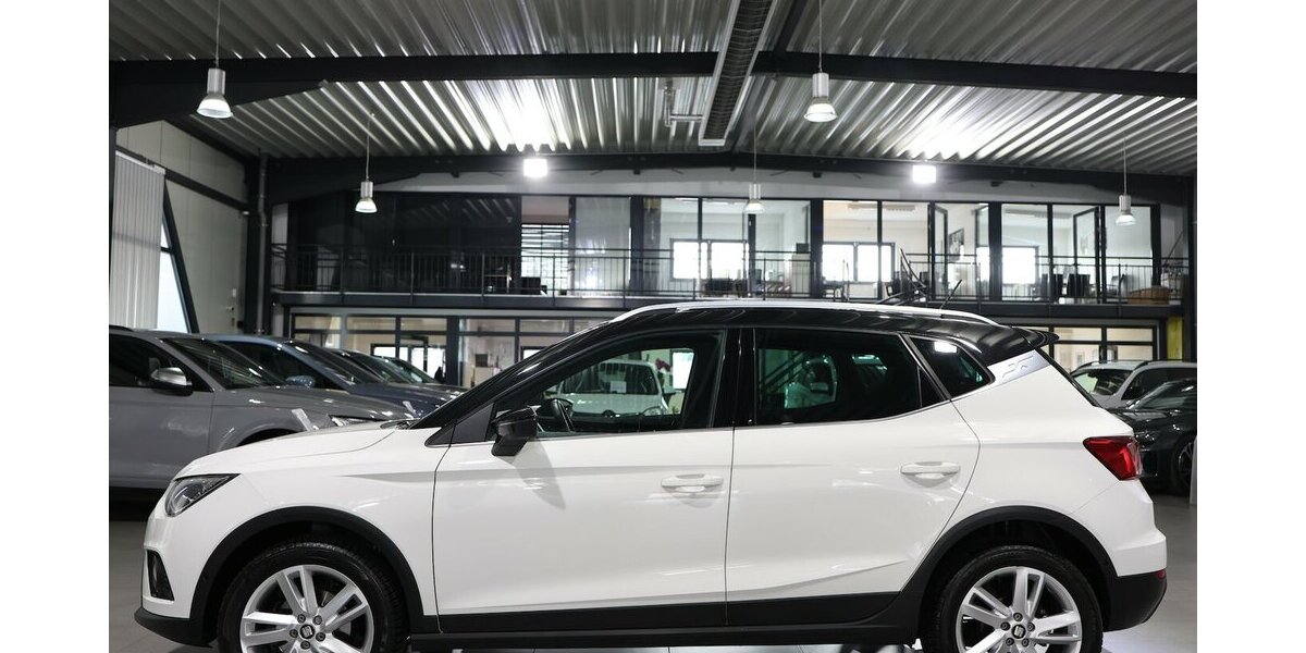 Seat Arona 1.5 TSI XCELLENCE FR-SPORT / WHITE & BLACK 90.000 km 15.991 &euro; Hamm 59077