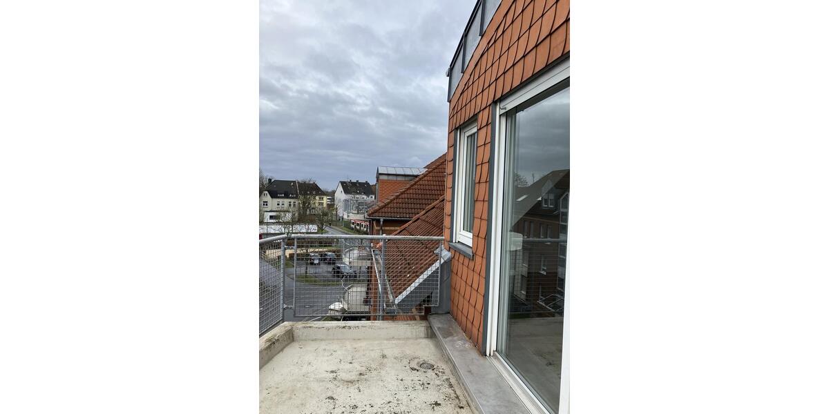 Dachgeschoßwohnung Lünen Brambauer - 3.5 Zimmer, 75 m&sup2;, 420&euro; | Angebot:24565792