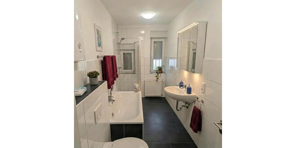 Erdgeschoßwohnung Iserlohn Letmathe - 4.5 Zimmer, 110 m&sup2;, 970&euro; | Angebot:26567428