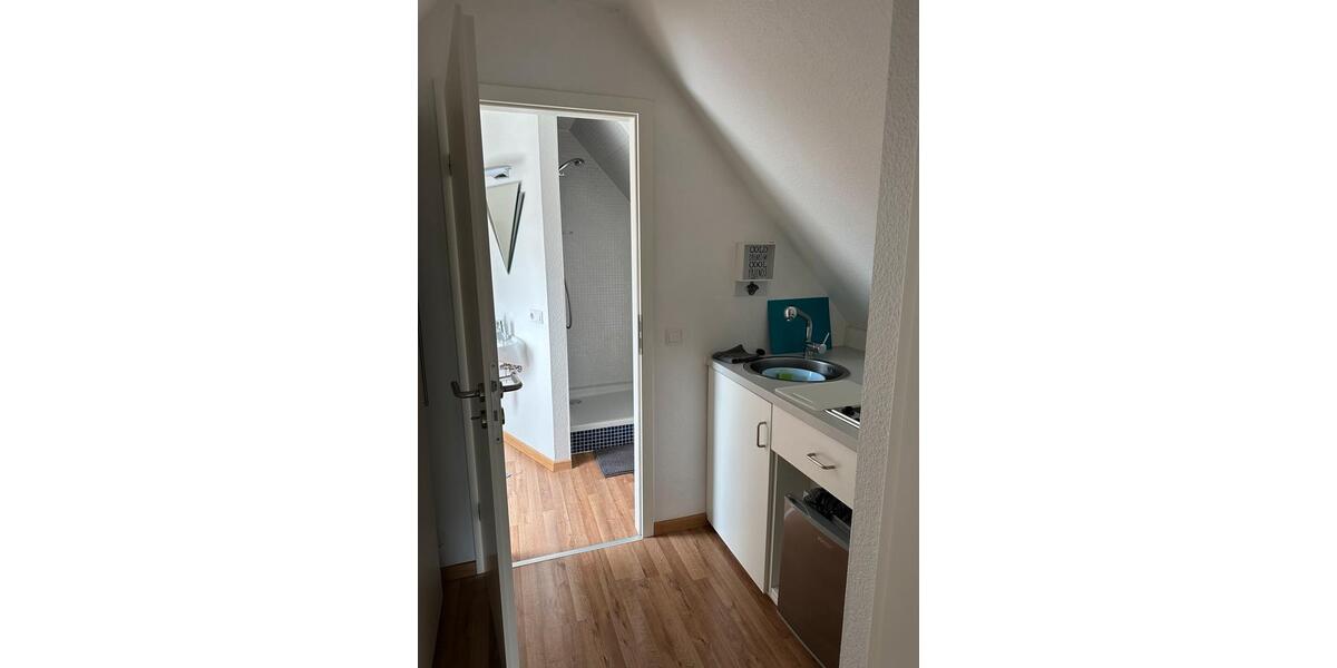 Dachgeschoßwohnung Dortmund Mengede - 1 Zimmer, 20 m&sup2;, 350&euro; | Angebot:25993002