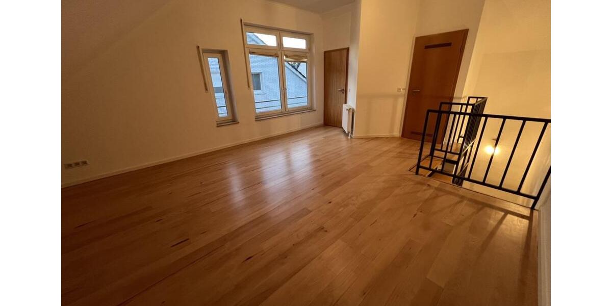 Doppelhaushälfte Dortmund Hombruch - 5 Zimmer, 185 m&sup2;, 2.500&euro; | Angebot:25245632