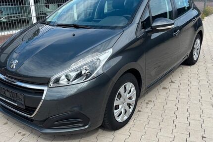 Peugeot 208 86.453 km 5.990 &euro; Dortmund 44145