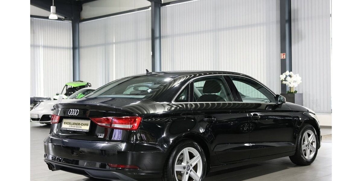 Audi A3 LIMOUSINE 1.4 TFSI BUSINESS / VIRTUAL-COCKPIT 119.000 km 16.555 &euro; Hamm 59077