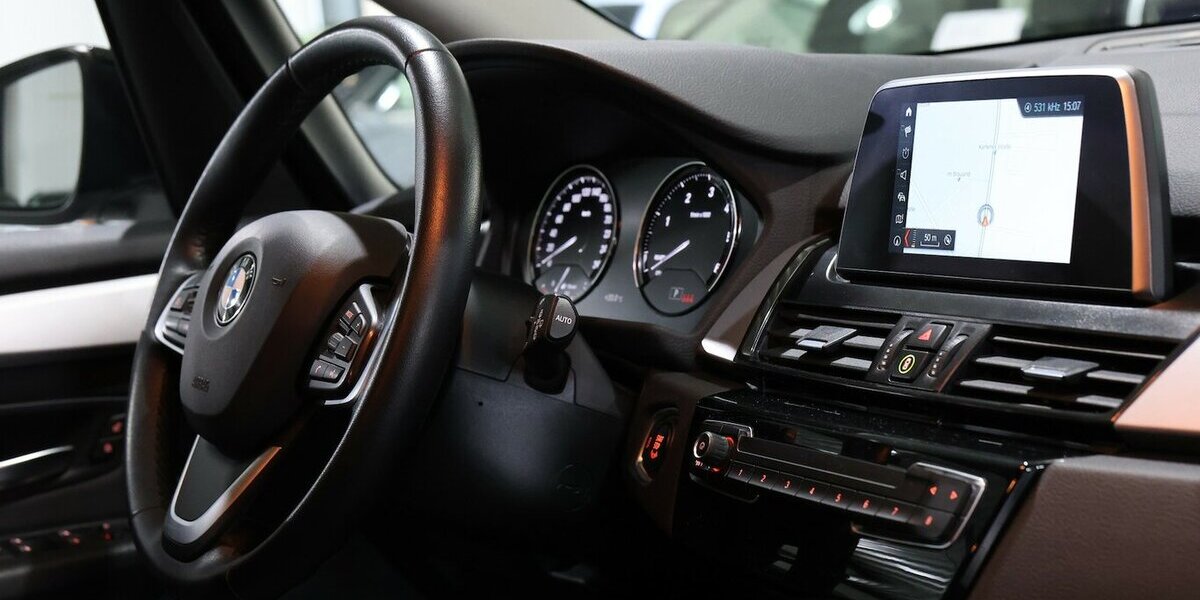 BMW 218 Gran Tourer d xDrive Advantage BUSINESS LED 155.000 km 17.991 &euro; Hamm 59077