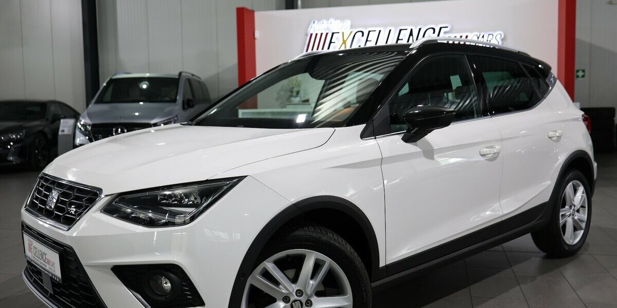 Seat Arona 1.5 TSI XCELLENCE FR-SPORT / WHITE & BLACK 90.000 km 15.991 &euro; Hamm 59077