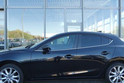 Mazda 3 120.000 km 7.800 &euro; Bergkamen 59192