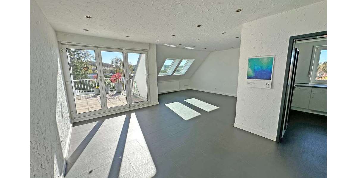 Etagenwohnung Dortmund Hombruch - 3.5 Zimmer, 96 m&sup2;, 298.000&euro; | Angebot:26066722