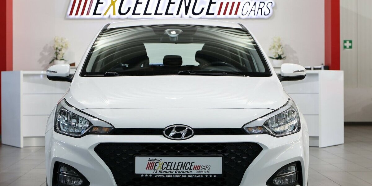 Hyundai i20 1.2 ACTIVE WHITE / 4-TÜR, TEMPOMAT, SHZ, PDC 87.000 km 10.444 &euro; Hamm 59077