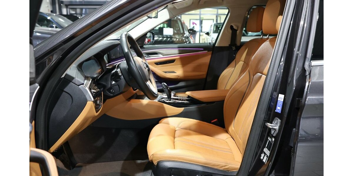 BMW 530i Touring INNOVATION LUXURY-LINE BUSINESS 45.000 km 39.444 &euro; Hamm 59077