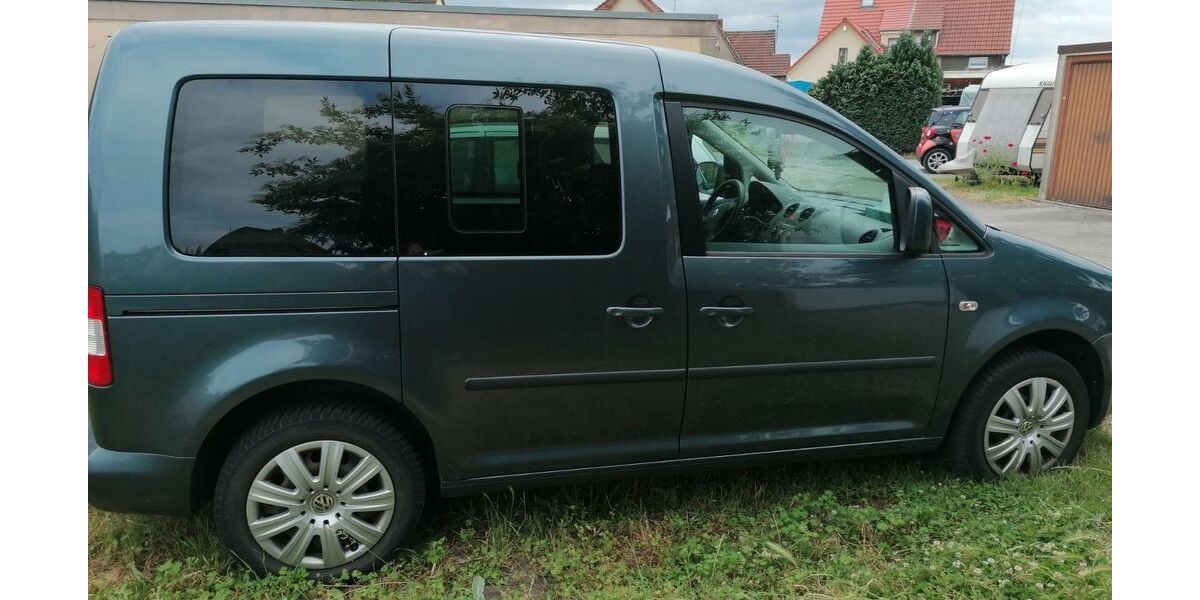 VW Caddy 210.000 km 2.900 &euro; Hamm 59077