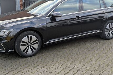 VW Passat 82.715 km 23.680 &euro; Selm 59379