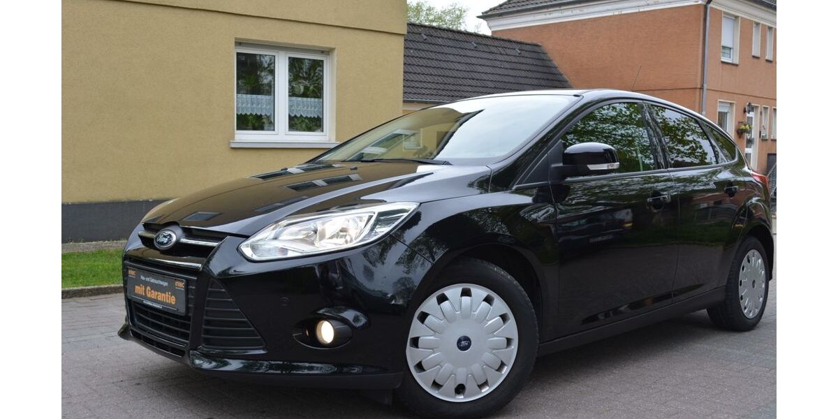 Ford Focus 65.000 km 7.690 &euro; Bergkamen 59192