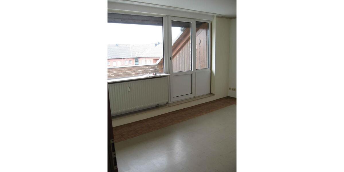 Dachgeschoßwohnung Dortmund Brackel - 2.5 Zimmer, 63 m&sup2;, 568&euro; | Angebot:26656378