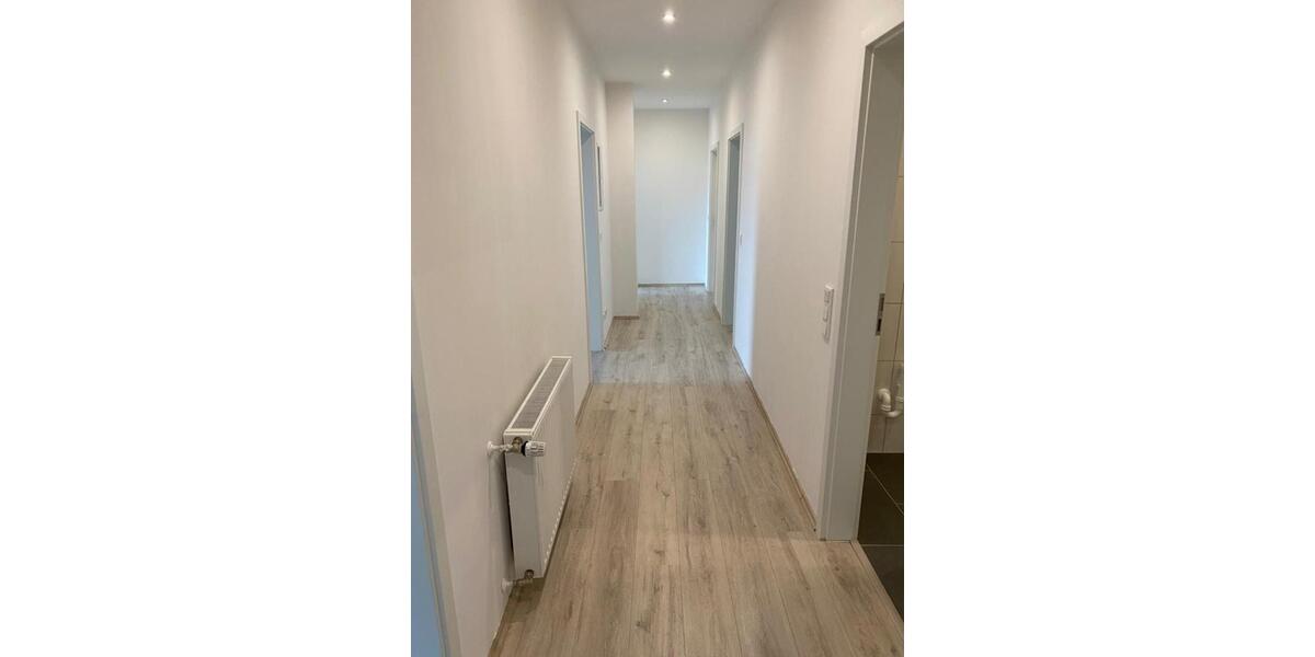 Hochparterre Witten - 5 Zimmer, 104 m&sup2;, 930&euro; | Angebot:25416512