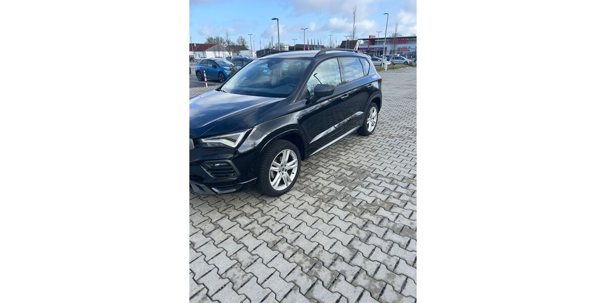 Seat Ateca 16.700 km 25.499 &euro; Hamm 59065