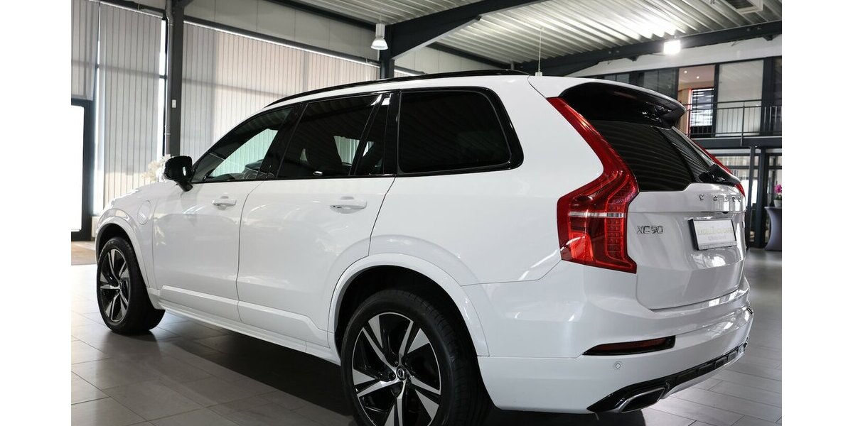 Volvo XC90 RECHARGE P-HEV AWD R-DESIGN SPORT 7-SITZER 137.000 km 37.991 &euro; Hamm 59077