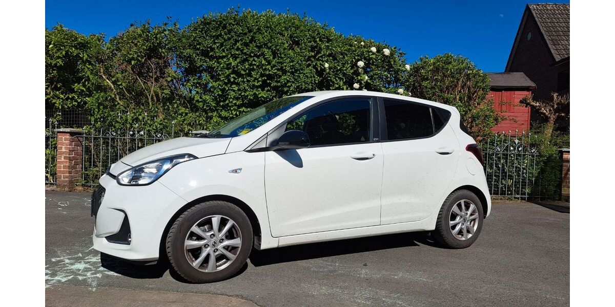 Hyundai i10 83.000 km 7.250 &euro; Hamm 59065