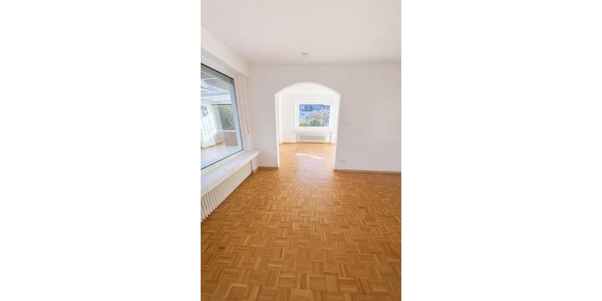 Erdgeschoßwohnung Iserlohn - 5 Zimmer, 105 m&sup2;, 1.400&euro; | Angebot:25405195