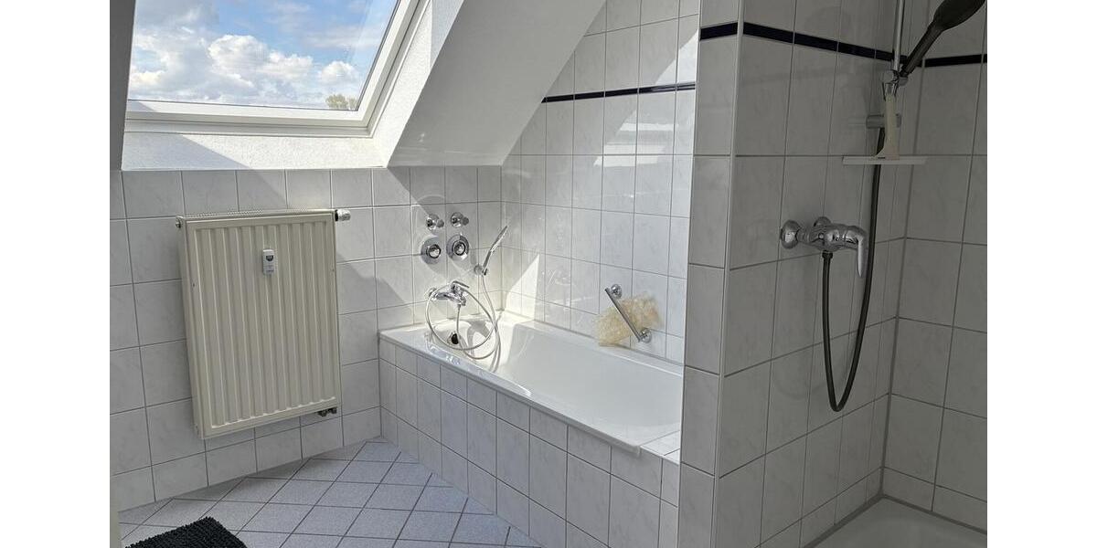 Etagenwohnung Castrop-Rauxel Becklem - 4.5 Zimmer, 93 m&sup2;, 765&euro; | Angebot:26615951