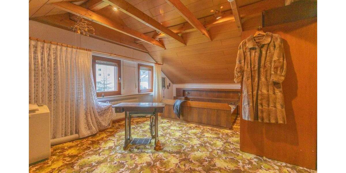 Einfamilienhaus Menden Mitte - 5 Zimmer, 122 m&sup2;, 215.000&euro; | Angebot:25729252